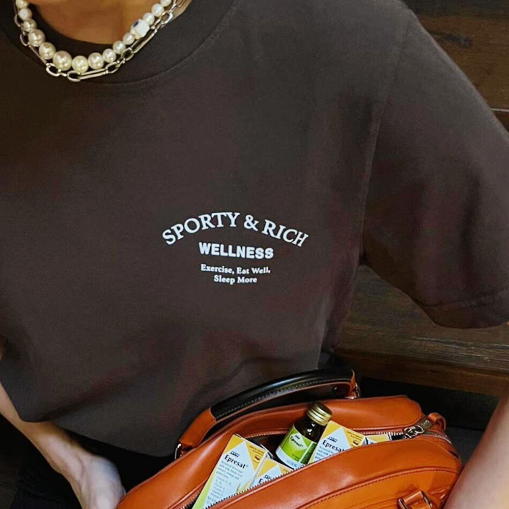 American Vintage Letters Print - Women'S Fashion In The 90S 评论和价格