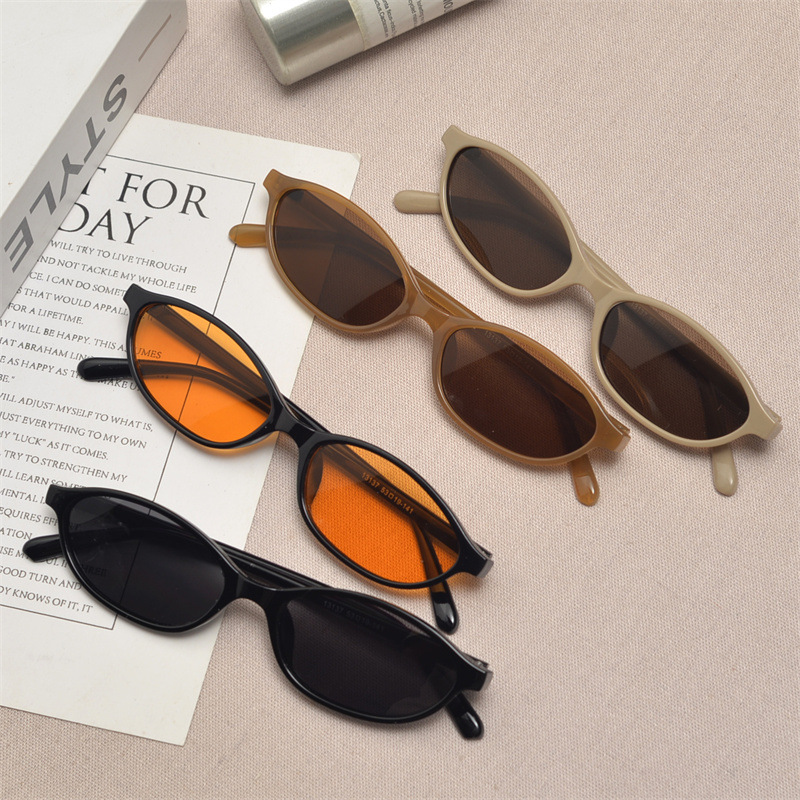 New Retro Oval Cat Eye Sunglas - Women'S Fashion In The 90S 评论和价格